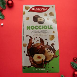 NOCCIOLE RICOPERTE AL LATTE
