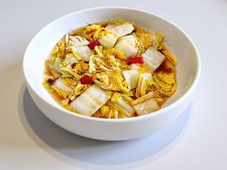 Cavolo cinese saltato con peperoncino