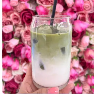 Iced Matcha-vanilla Latte