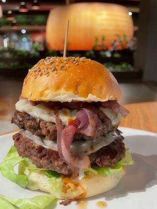 Maxi buttero e patatine fritte