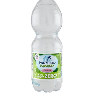 Acqua naturale