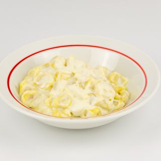 Tortellini in crema di parmigiano