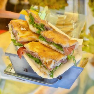 Bresaola Rigamonti, rughetta e parmigiano