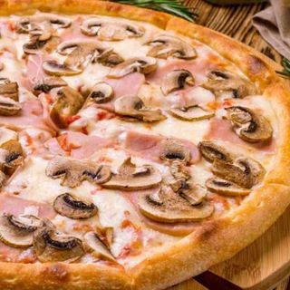 Prosciutto e funghi