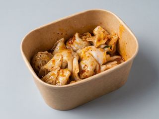 Wonton vegani di verdure in salsa piccante 12pz