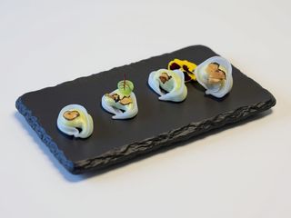 DIMSUM EDAMAME CON TARTUFO 
