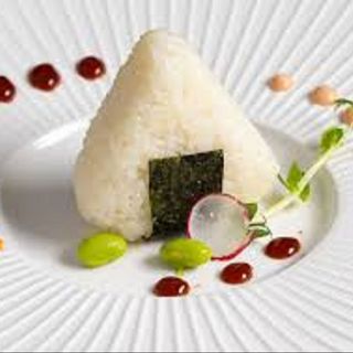 Onigiri tonno cotto