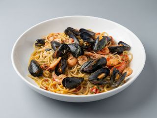 Würstel e patatine fritte