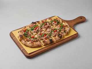 pinsa fiorentina con lampredotto