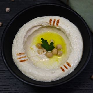 Hommus bi tahineh
