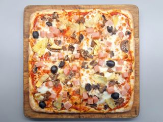 Capricciosa mezza pala 