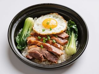 27. Riso al vapore con anatra arrosto