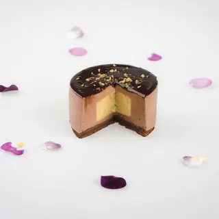 676 Minimousse cioccolato al cuore di pistacchio