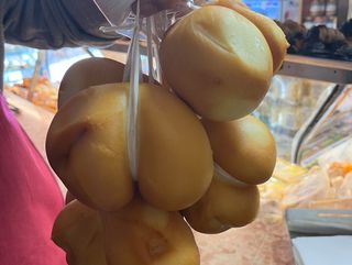 Caciocavallo siciliano affumicato
