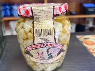 Aglio marinato al prezzemolo