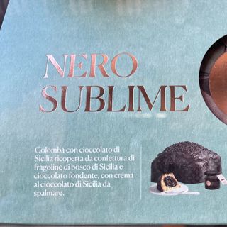 Colomba cioccolato fondente e fragoline selvatiche 1kg