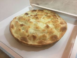 Focaccia tipo Recco farcita