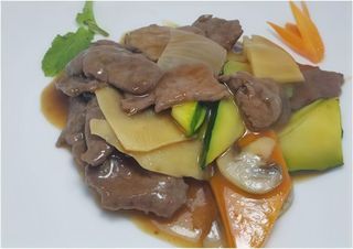 136 Vitello con verdure