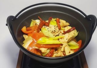 266 Scodella di fuoco con pollo