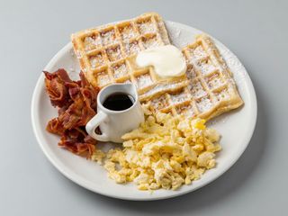 American breakfast w/ waffles