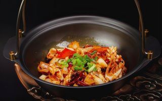 257. Calamari in hot pot
