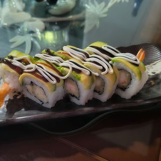 J69 Uramaki green dragon roll