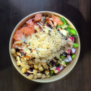Pokè salmone