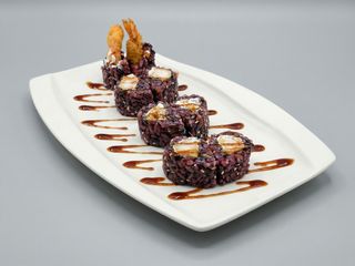 J88 Uramaki black ebiten