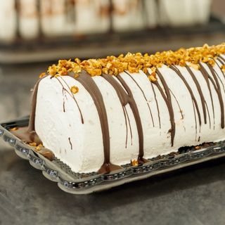 Tronchetto Parfait di mandorla