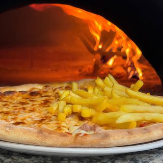 Salsiccia e patatine