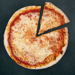 Pizza Margherita, patatine, bibita 33 cl