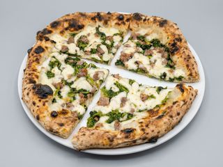 Mozzarella spinaci salciccia