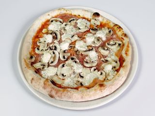 Prosciutto e funghi