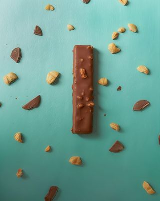 Stick gelato alla Nocciola con cioccolato al latte e nocciole - 2 pz