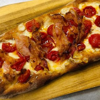 Candy, porco e peperoncino.