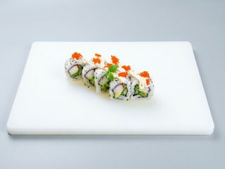 065. Uramaki california
