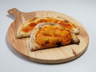 Panzerotto al forno bufala, salsiccia di Norcia e patate