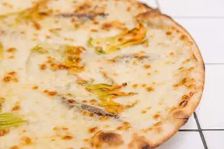 Fiori di zucca e alici