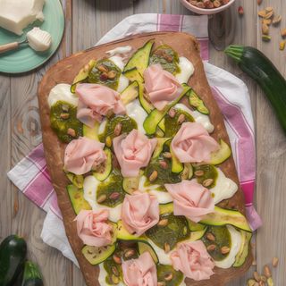 FOCACCIA MORTADELLA