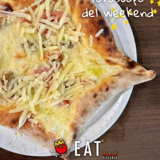 Star pizza - bordi ripieni di ricotta fresca