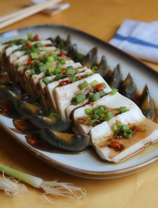 Uovo centenario con tofu