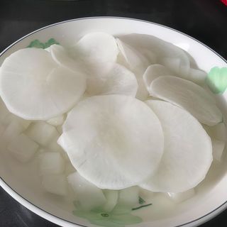 Ravanello bianco marinato