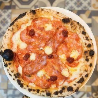 Dal 15% al 40% su tutte le pizze, nuova gestione! nessun importo minimo.
