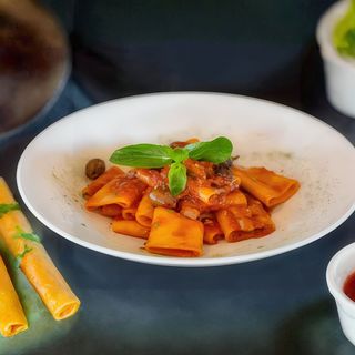 Paccheri alla Puttanesca