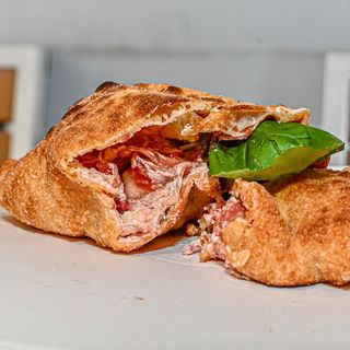 CALZONE NAPOLITANO FRITTO