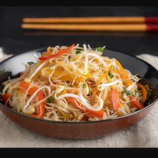 44.Spaghetti di riso verdure