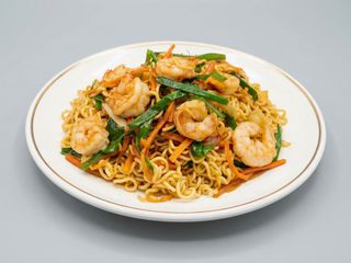 35.Ramen saltato gamberi