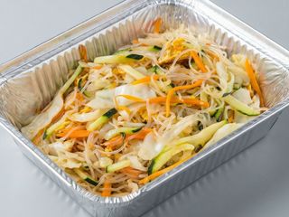 Spaghetti di soia con verdure