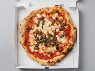 Margherita con olive