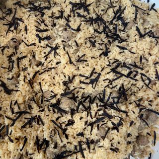 Riso pilaf con salsiccia e scaglie di aceto balsamico